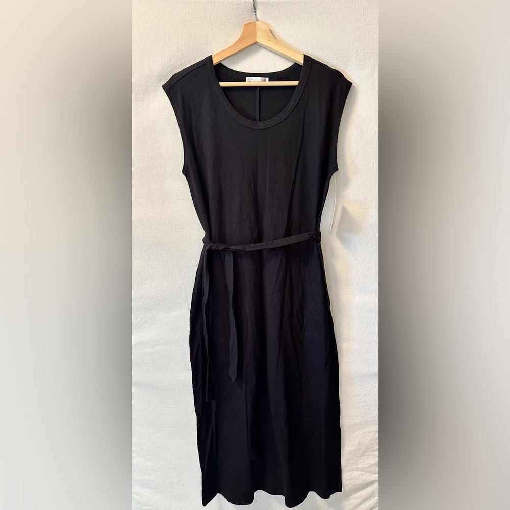 89th & Madison Sleeveless Black Midi Dress